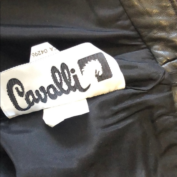 Black leather knee length skirt - Picture 6 of 7